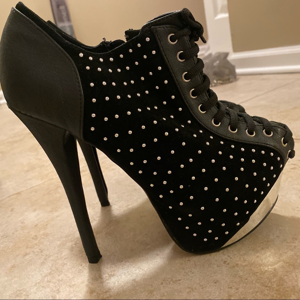 Extravagant high heels